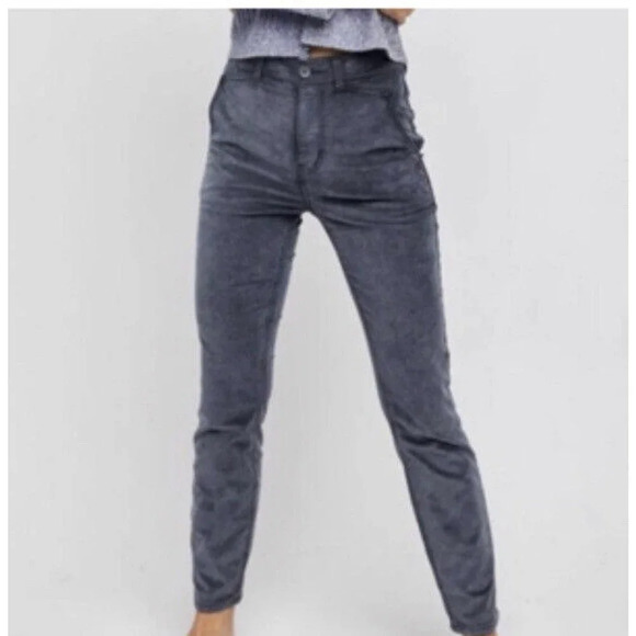 Free People Women's Fine Line Straight Leg Crop Jeans Black Corduroy Size 2 - Picture 8 of 10